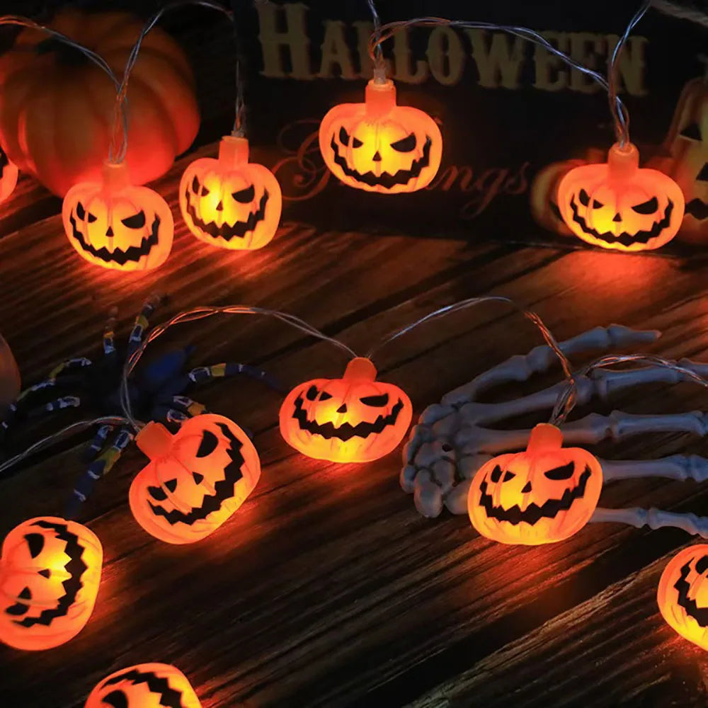 Halloween dekoration - Ljusslinga pumpa, spöke & spindelnät