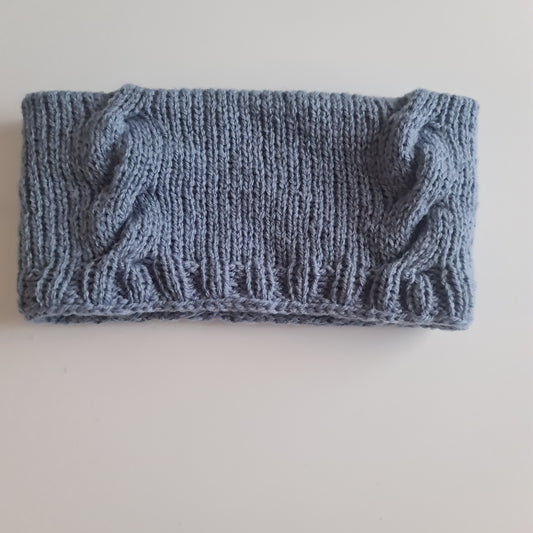 Handstickat pannband